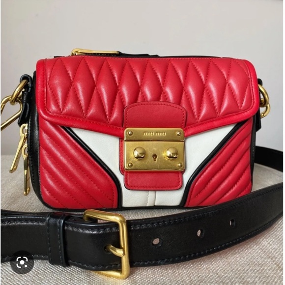 Authentic Miu Miu CONFIDENTIAL napa
Biker bag 70% off - Picture 2 of 15